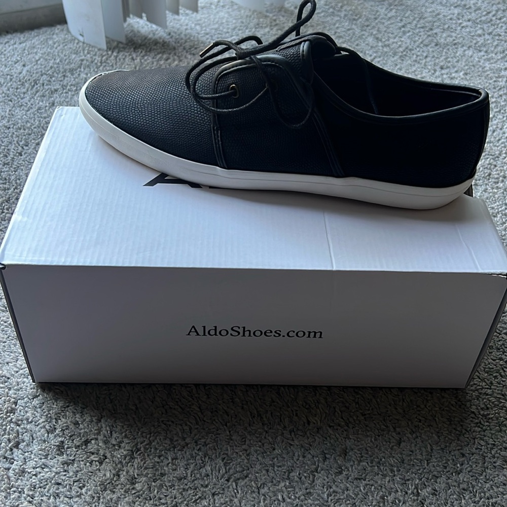 ALDO MENS SNEAKERS BRAND NEW WITH BOX